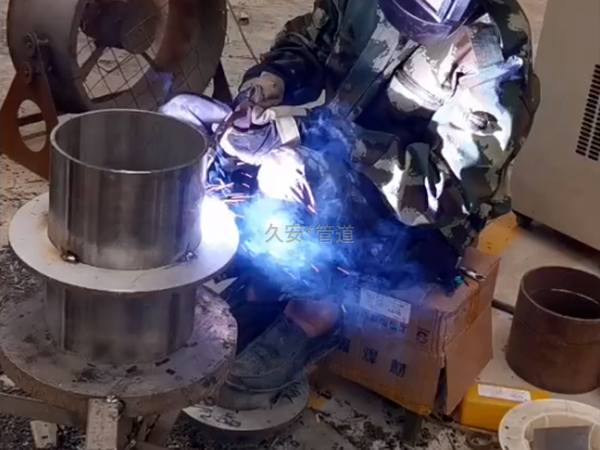 不锈钢刚性防水套管制作过程