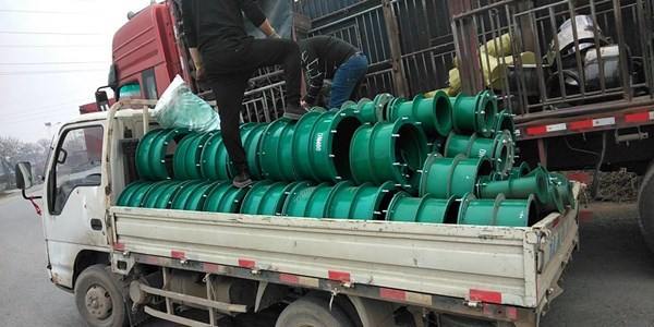 柔性防水套管装车